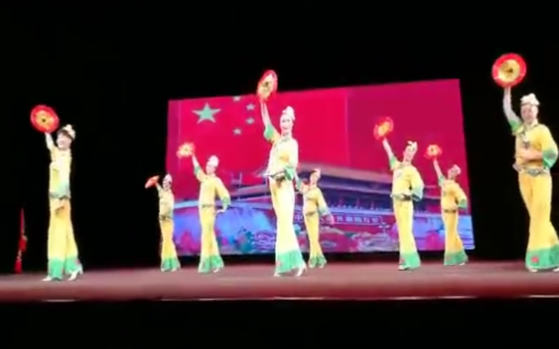 福州-30乡音艺术团歌舞《信天游.再唱东方红》_副本.png